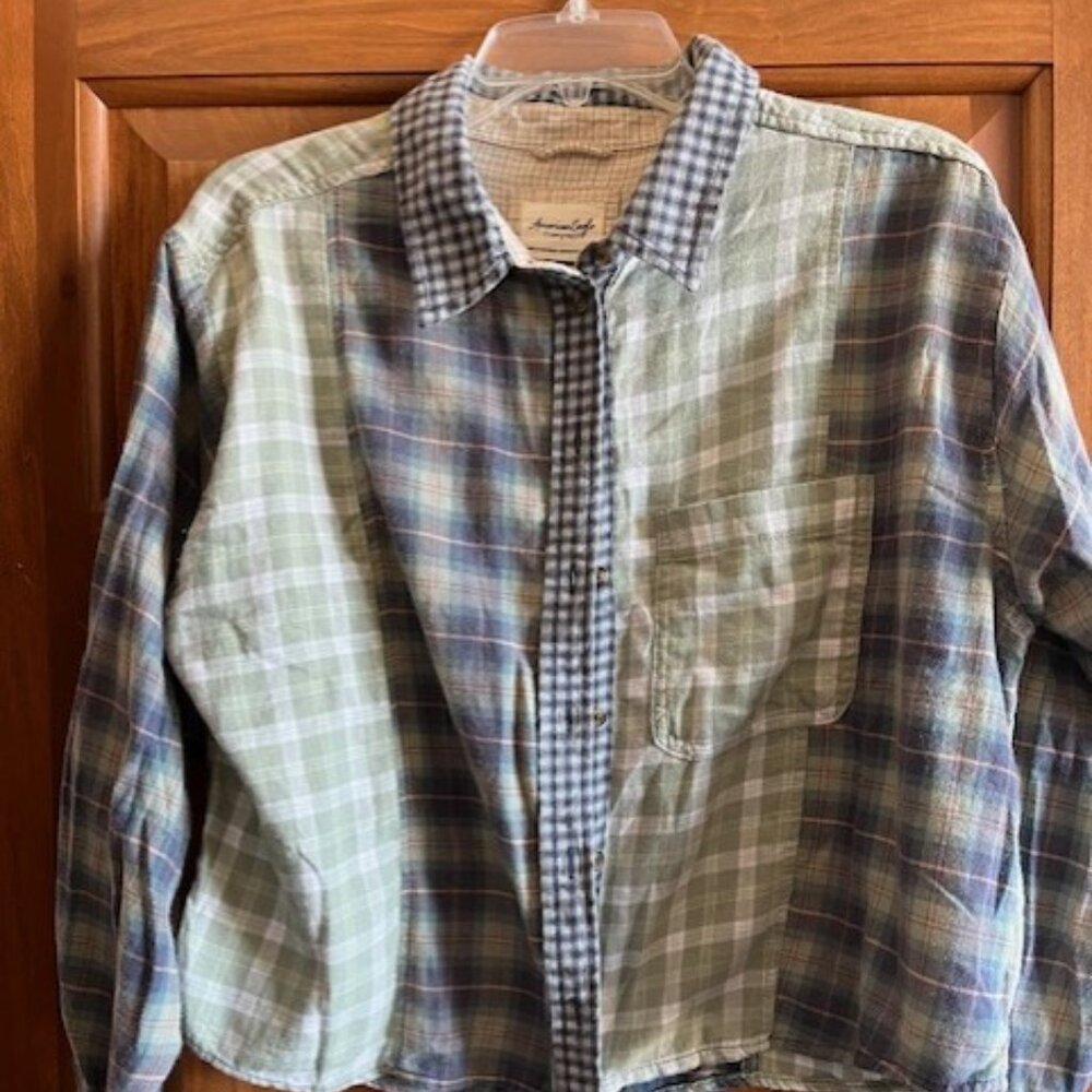 American Eagle , Women's Flannel Size Med